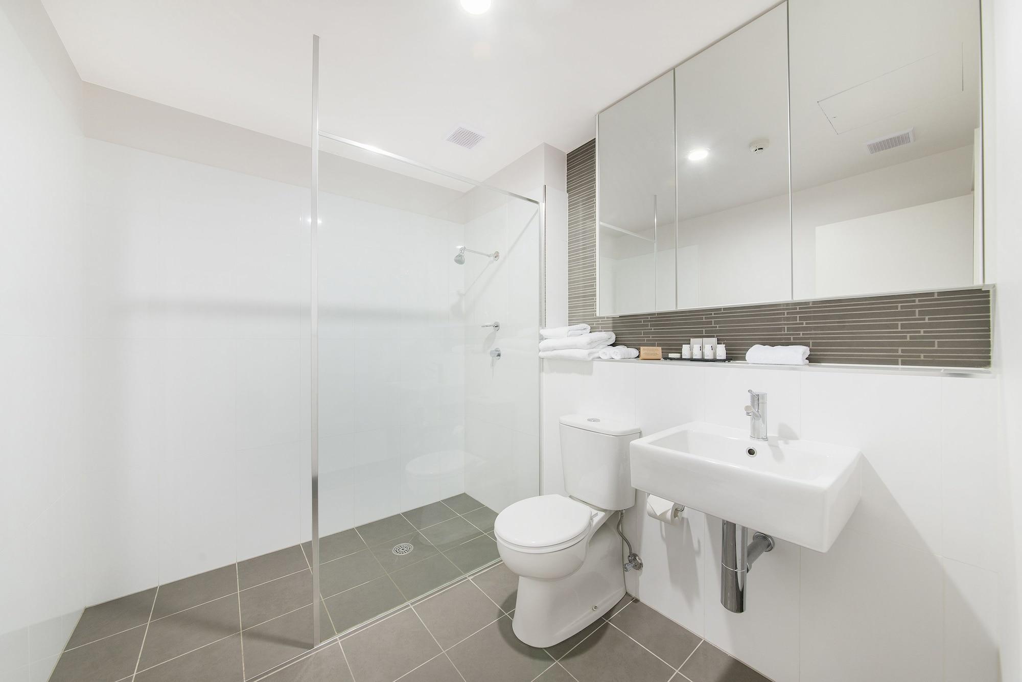 Abode Tuggeranong Aparthotel Canberra Kültér fotó