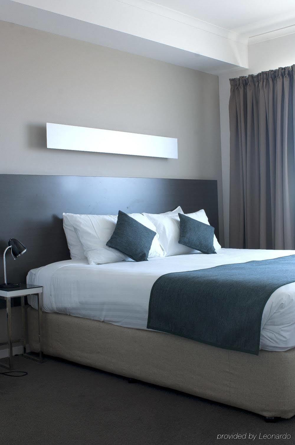 Abode Tuggeranong Aparthotel Canberra Kültér fotó