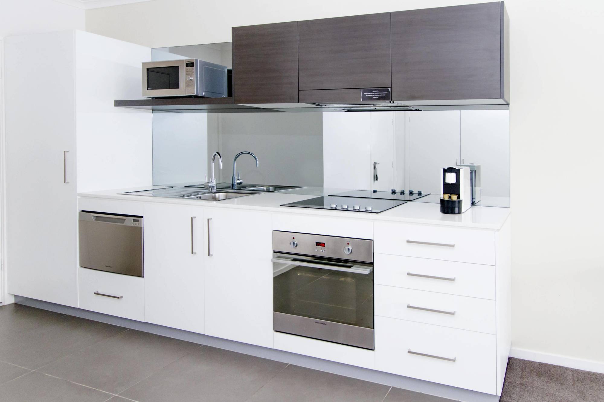 Abode Tuggeranong Aparthotel Canberra Kültér fotó